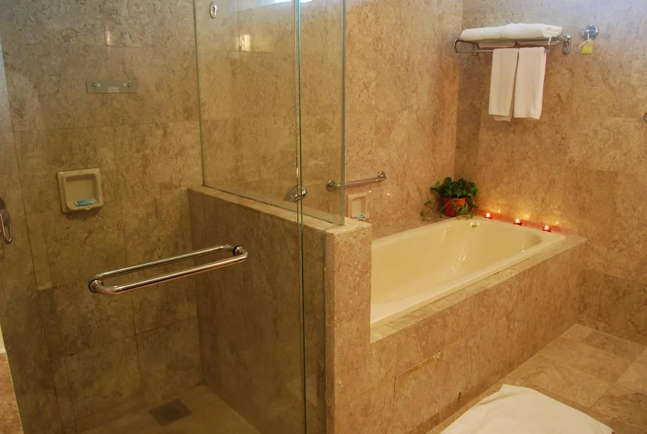 Times Square Residences Kuala Lumpur 4*,